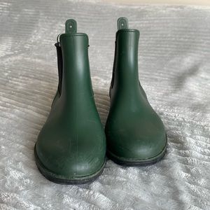 Green Rain boot/mud boot